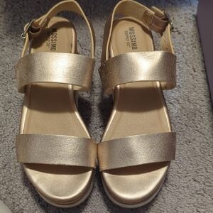 Mossimo Supply Co. Gold Sandals with Three-Strap Design